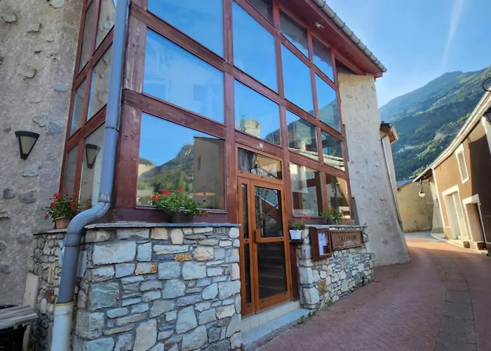 La Cascade 3* Avrieux